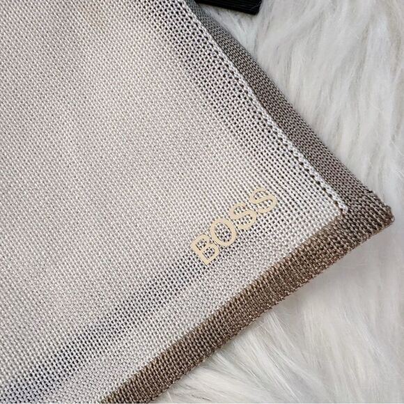 ɴᴡᴛ ʙᴏꜱꜱ ᴛᴀɪʟᴏʀᴇᴅ 100% ꜱɪʟᴋ ᴘᴏᴄᴋᴇᴛ ꜱQᴜᴀʀᴇ - Picture 10 of 17